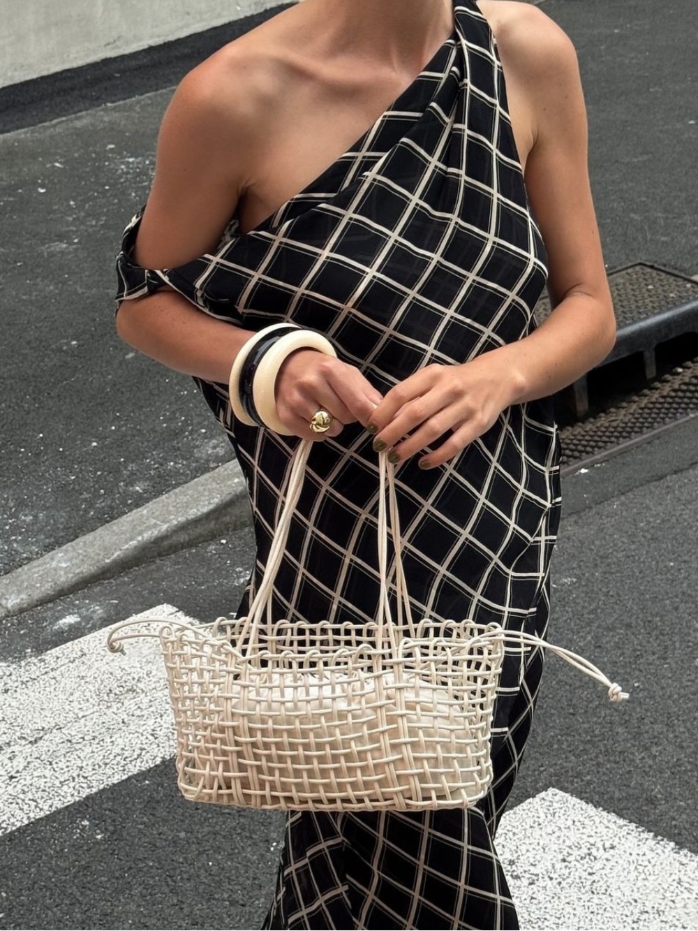 NWT • DISSH Arlington twist top